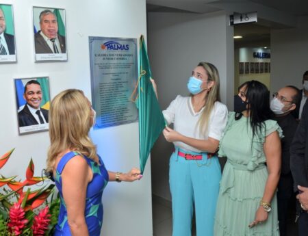 Câmara inaugura Galeria de Fotos dos vereadores e homenageia Júnior Coimbra