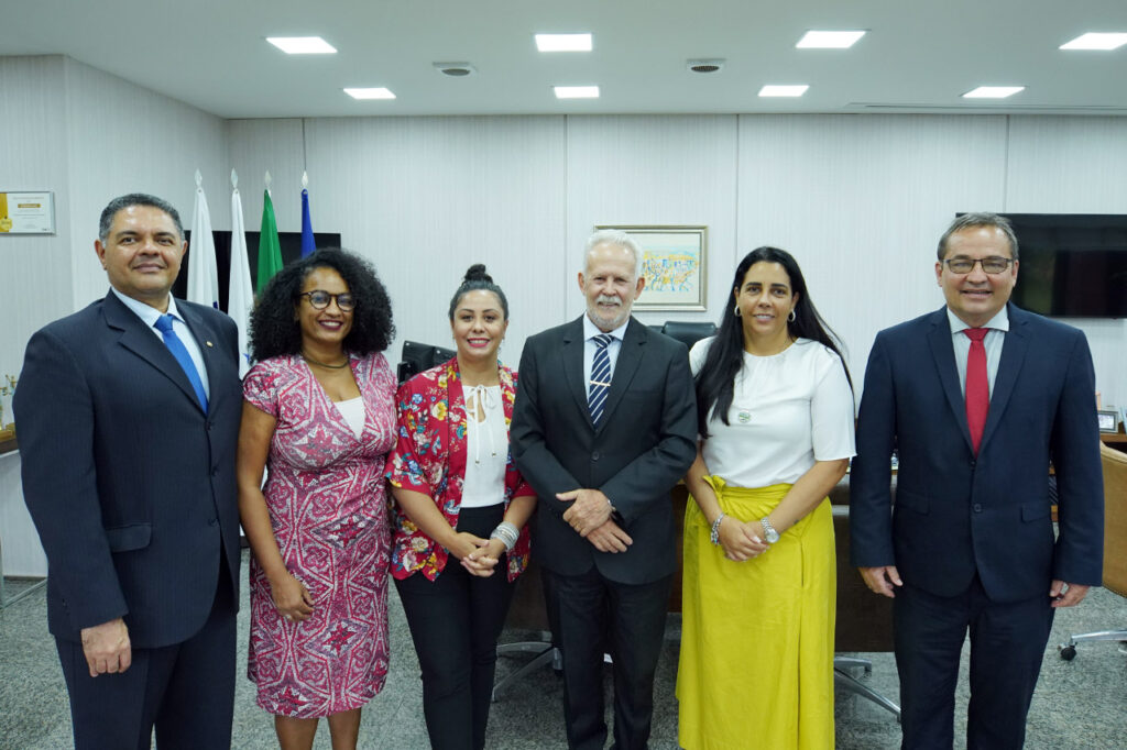 Representantes do CNJ são recebidas pelo presidente João Rigo; pauta busca avançar em programas no Estado