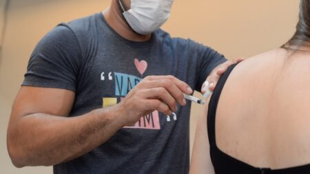 Inicia na segunda-feira, 04, campanha de vacinação contra gripe e sarampo em Palmas