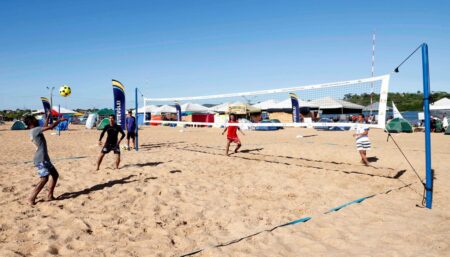 ESPORTE E LAZER MOVIMENTAM AS PRAIAS TOCANTINENSES COM O PROJETO VEM VERÃO