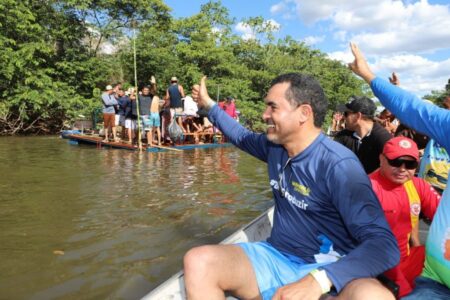 WANDERLEI BARBOSA VISTORIA OBRAS DE RODOVIA E PARTICIPA DE RALLY DAS ÁGUAS EM ITACAJÁ