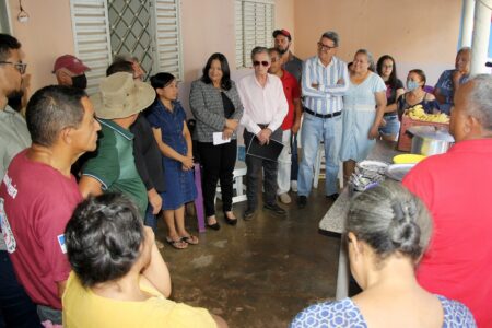 EM PALMAS, DEPUTADA VALDEREZ REFORÇA APOIO À ATIVIDADE PESQUEIRA DURANTE ALMOÇO COM PESCADORES