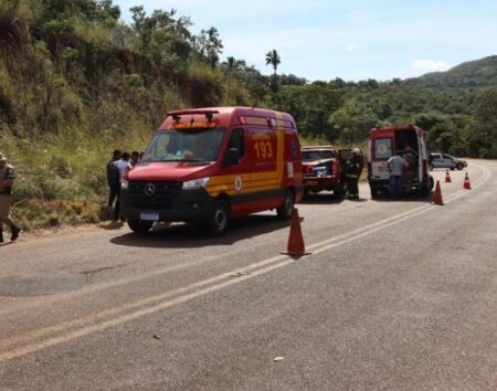ACIDENTE ENTRE CARRO E CAMINHÃO DEIXA UMA VÍTIMA FATAL NA BR 226