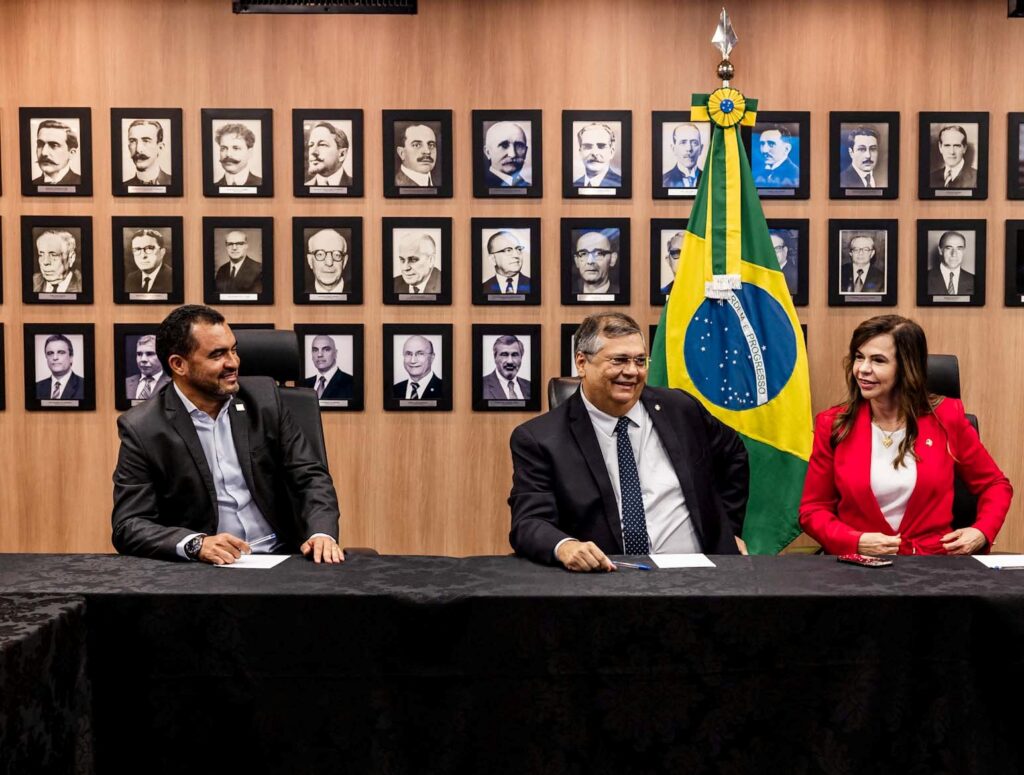EM BRASÍLIA, GOVERNADOR WANDERLEI BARBOSA GARANTE DOIS NOVOS HELICÓPTEROS PARA REFORÇO DA SEGURANÇA PÚBLICA DO TOCANTINS