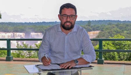 SECRETÁRIO DE COMUNICAÇÃO MÁRCIO ROCHA ASSINA CARTA CONJUNTA COM OUTROS ESTADOS NO COMBATE INTEGRADO ÀS FAKE NEWS