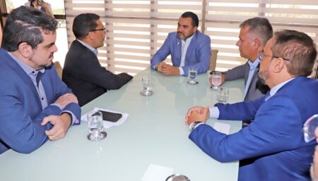 WANDERLEI BARBOSA DISCUTE COM BANCO DA AMAZÔNIA CONCESSÃO DE CRÉDITO PELO PRONAF PARA AGRICULTORES FAMILIARES