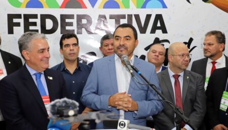COM REPRESENTANTES MINISTERIAIS, GOVERNADOR WANDERLEI BARBOSA LANÇA CARAVANA FEDERATIVA NO TOCANTINS