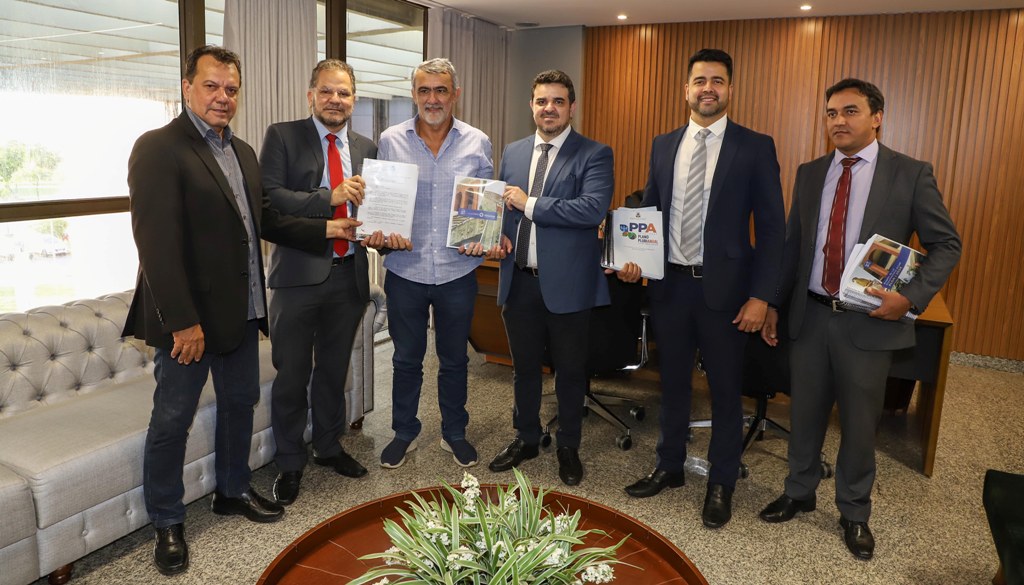 GOVERNO DO TOCANTINS PROTOCOLA NA ALETO ORÇAMENTO DE R$ 14,5 BILHÕES PARA 2024 E O PPA DOS PRÓXIMOS QUATRO ANOS
