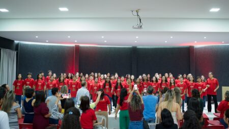 EDUCAÇÃO MUNICIPAL ENTREGA AUDITÓRIO REFORMADO À ETI VINÍCIUS DE MORAIS