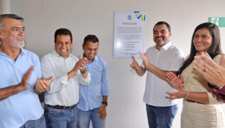 WANDERLEI BARBOSA INAUGURA COLÉGIO EM ITAGUATINS COM INVESTIMENTO DE R$ 3,2 MILHÕES