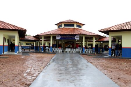 GOVERNO DO ESTADO E PREFEITURA DE ARRAIAS INAUGURAM ESCOLA NA COMUNIDADE QUILOMBOLA KALUNGA DO MIMOSO