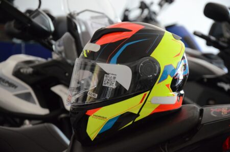 CAPACETE TEM VALIDADE? DETRAN ESCLARECE DÚVIDAS SOBRE O USO DESSE ITEM DE SEGURANÇA