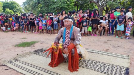 FESTA TRADICIONAL DO POVO KARAJÁ É COMEMORADA NA ILHA DO BANANAL