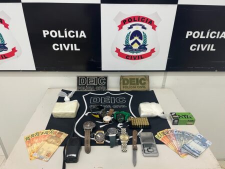 POLÍCIA CIVIL PRENDE HOMEM INVESTIGADO POR ASSALTOS E APREENDE DROGAS E MUNIÇÕES