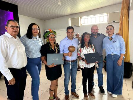 EDUCAÇÃO INICIA ENTREGA DE NOTEBOOKS NAS SUPERINTENDÊNCIAS REGIONAIS DE EDUCAÇÃO PARA OS PROFISSIONAIS DA REDE ESTADUAL DE ENSINO