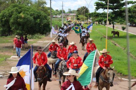 AMÉLIO CAYRES DESTINA EMENDA PARLAMENTAR PARA TRADICIONAL CAVALGADA DE RIACHINHO