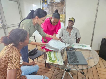 TÍTULOS DEFINITIVOS SÃO ENTREGUES PELO GOVERNO DO TOCANTINS NA 8ª EDIÇÃO DA AGROSUDESTE 2024