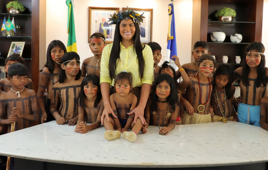 PRIMEIRA-DAMA DO TOCANTINS ABRE AS PORTAS DO PALÁCIO ARAGUAIA PARA CELEBRAR O DIA DOS POVOS INDÍGENAS