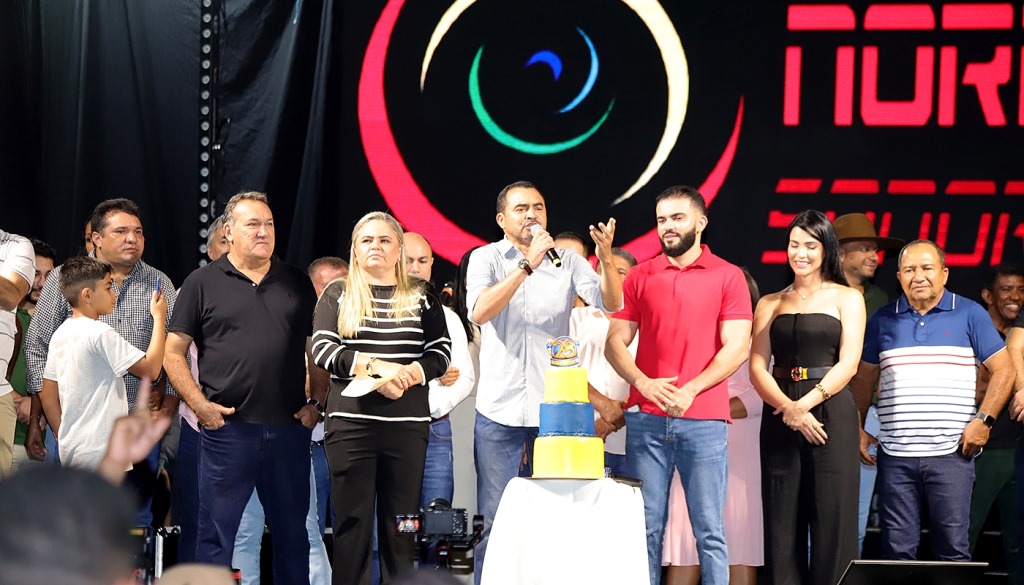 GOVERNADOR WANDERLEI BARBOSA PRESTIGIA COMEMORAÇÃO DO 28º ANIVERSÁRIO DE BARRA DO OURO