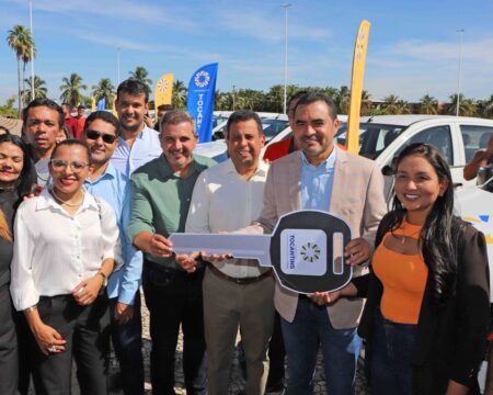 GOVERNADOR WANDERLEI BARBOSA REFORÇA FROTA DE VEÍCULOS DA EDUCAÇÃO COM A ENTREGA DE 25 CAMINHONETES