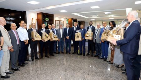 GOVERNADOR WANDERLEI BARBOSA RECEBE PRESIDENTES DOS TRIBUNAIS DE CONTAS DE PORTUGAL E ANGOLA
