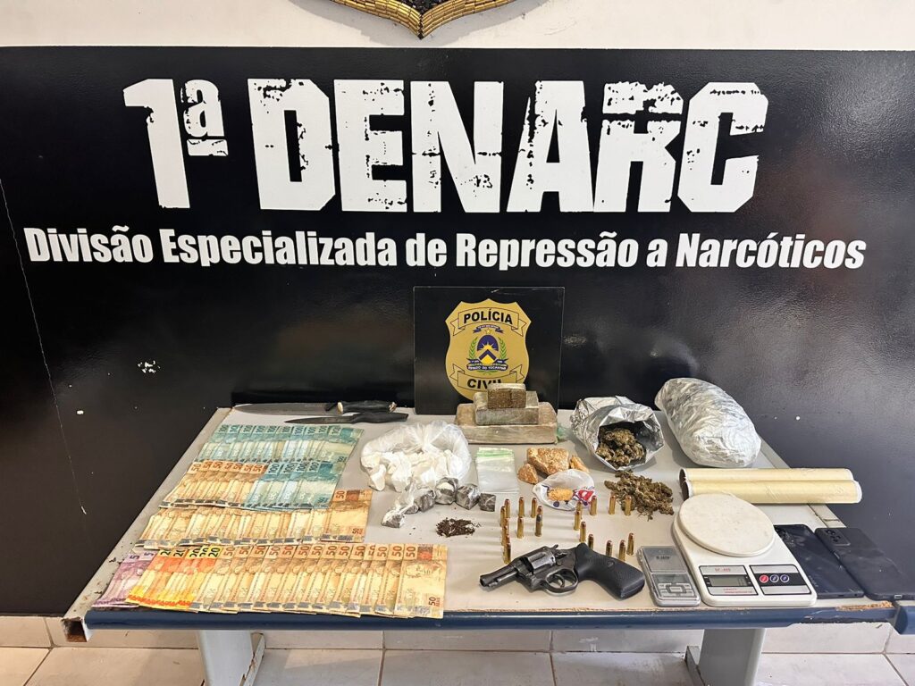 EM PALMAS, UNIDADE DE REPRESSÃO A NARCÓTICOS DA POLÍCIA CIVIL PRENDE TRAFICANTE E APREENDE MAIS DE 3KG DE DROGAS