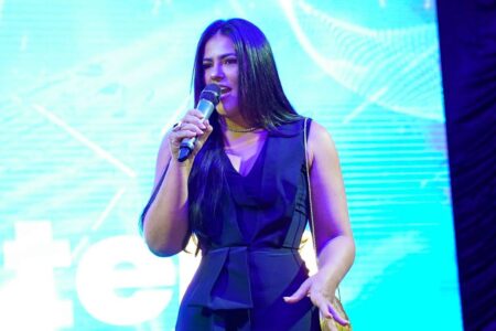 PRIMEIRA-DAMA KARYNNE SOTERO PRESTIGIA MAIOR FEIRA DE NEGÓCIOS DO SUL DO TOCANTINS