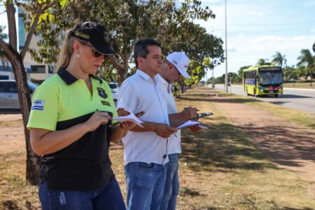 AGENTES DA CAPITAL RECICLAM CONHECIMENTOS DE MOBILIDADE URBANA E SINALIZAÇÃO NO TRÂNSITO