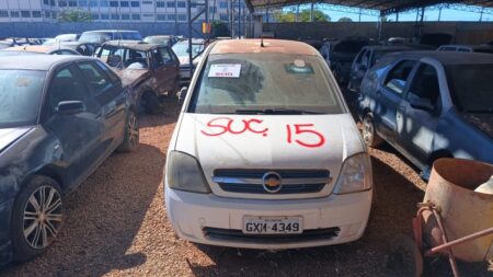 LEILÃO DE CARROS, MOTOS E SUCATAS TEM INÍCIO NESTA TERÇA-FEIRA, 2