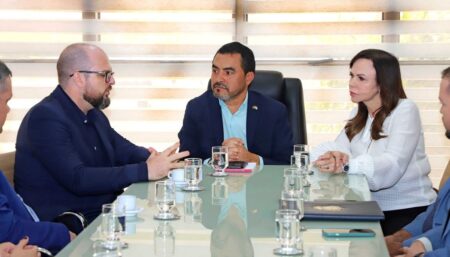 GOVERNADOR WANDERLEI BARBOSA E SECRETÁRIO DO DESENVOLVIMENTO AGRÁRIO DISCUTEM AÇÕES PARA AGILIZAR A REGULARIZAÇÃO FUNDIÁRIA NO TOCANTINS