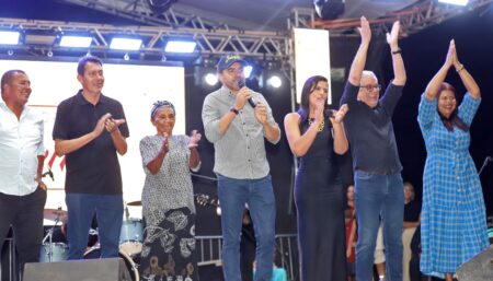 GOVERNADOR WANDERLEI BARBOSA PARTICIPA DA FESTA DA COLHEITA DO CAPIM-DOURADO NO MUMBUCA E REFORÇA A VALORIZAÇÃO DAS TRADIÇÕES DO JALAPÃO