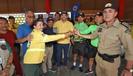 NO JALAPÃO, GOVERNADOR WANDERLEI BARBOSA LANÇA PATRULHA DO TURISMO E ENTREGA VEÍCULOS PARA REFORÇAR SEGURANÇA E COMBATE ÀS QUEIMADAS
