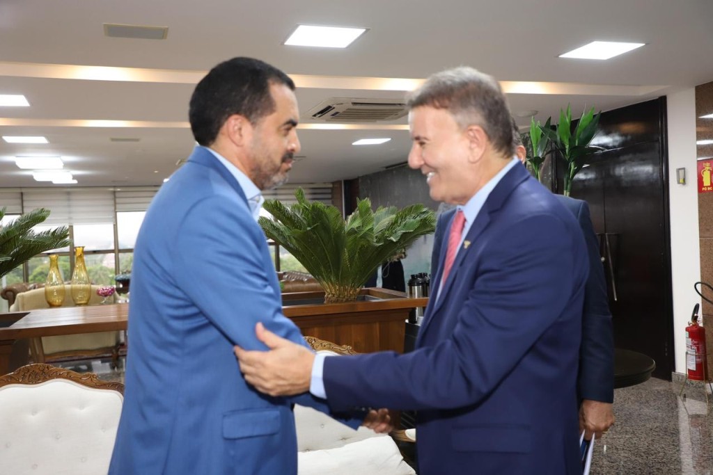 GOVERNADOR WANDERLEI BARBOSA RECEBE PREFEITO ELEITO DE PALMAS EDUARDO SIQUEIRA CAMPOS