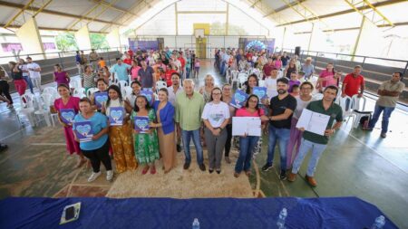 GOVERNO DO TOCANTINS TRANSFORMA VIDAS COM ENTREGA DE TÍTULOS DE PROPRIEDADE A 800 FAMÍLIAS TOCANTINENSES