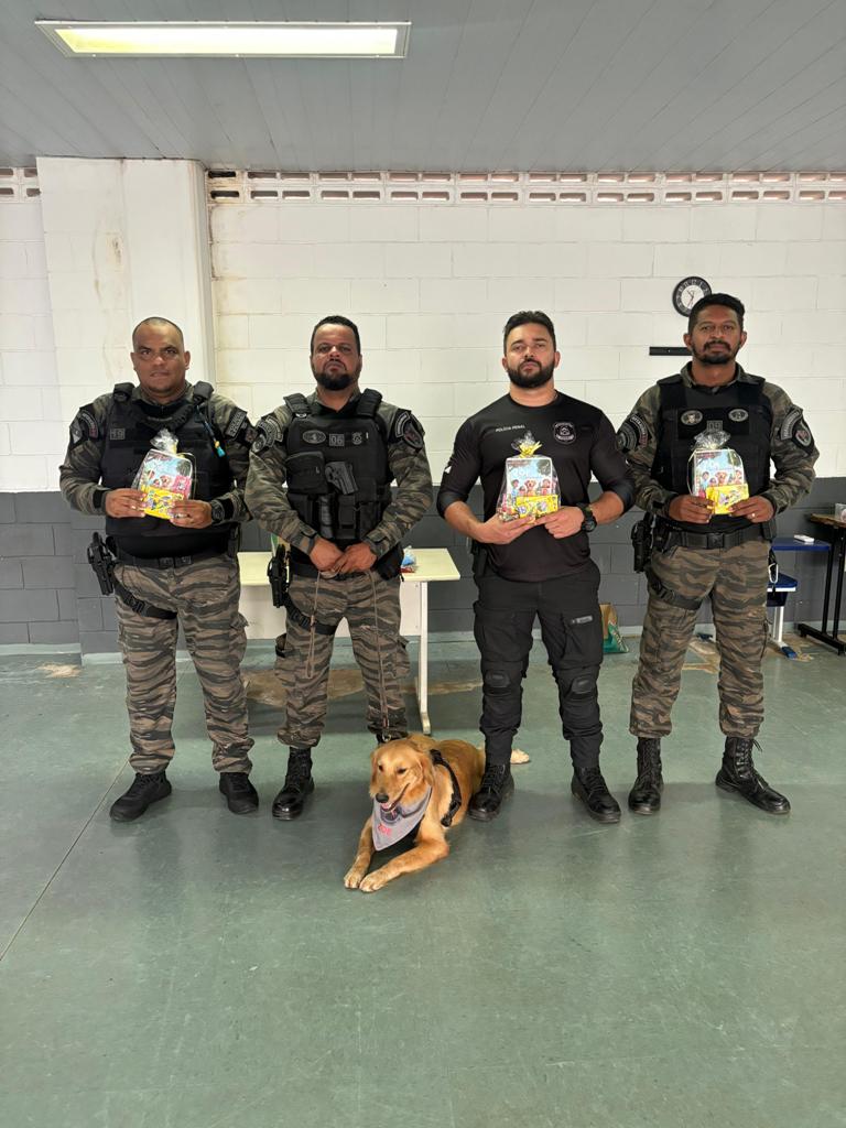 POLICIAIS PENAIS DO NÚCLEO DE OPERAÇÕES COM CÃES PROMOVEM AÇÃO SOCIAL COM CRIANÇAS E ADOLESCENTES EM COMBATE À VIOLÊNCIA INFANTIL NO TOCANTINS