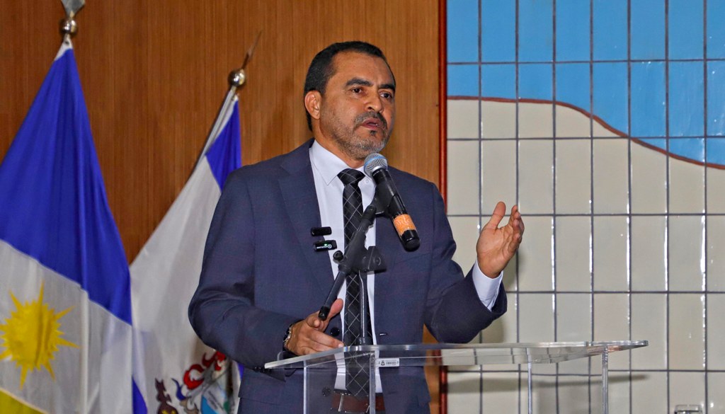 GOVERNADOR WANDERLEI BARBOSA PARTICIPA DE LANÇAMENTO DA 4ª FASE DO PROGRAMA PELA PRIMEIRA INFÂNCIA EM ENCONTRO COM PREFEITOS PROMOVIDO PELO TCE