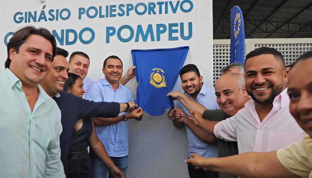 EM CARIRI DO TOCANTINS, GOVERNADOR WANDERLEI BARBOSA ENTREGA REFORMA DO GINÁSIO POLIESPORTIVO LUIZ ORLANDO POMPEU