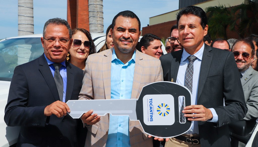 GOVERNADOR WANDERLEI BARBOSA ENTREGA 47 NOVOS VEÍCULOS PARA FORTALECER ATUAÇÃO DA SEFAZ NOS MUNICÍPIOS TOCANTINENSES
