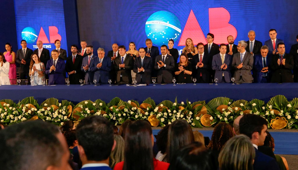 GOVERNADOR WANDERLEI BARBOSA PARTICIPA DA POSSE DA NOVA DIRETORIA DA OAB TOCANTINS
