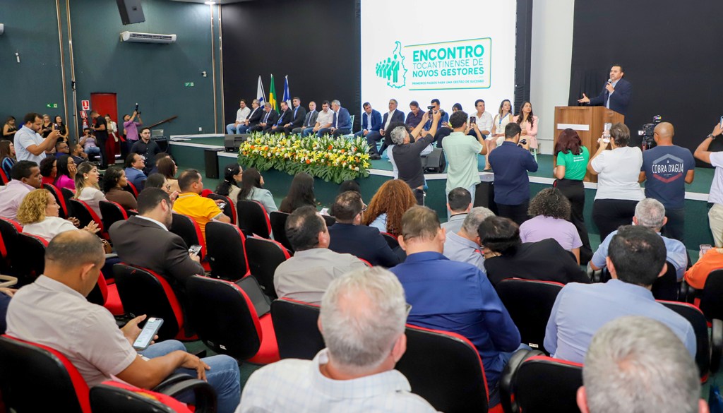 GOVERNADOR WANDERLEI BARBOSA REFORÇA A PARCERIA DO ESTADO COM OS MUNICÍPIOS EM ENCONTRO COM MAIS DE 100 PREFEITOS