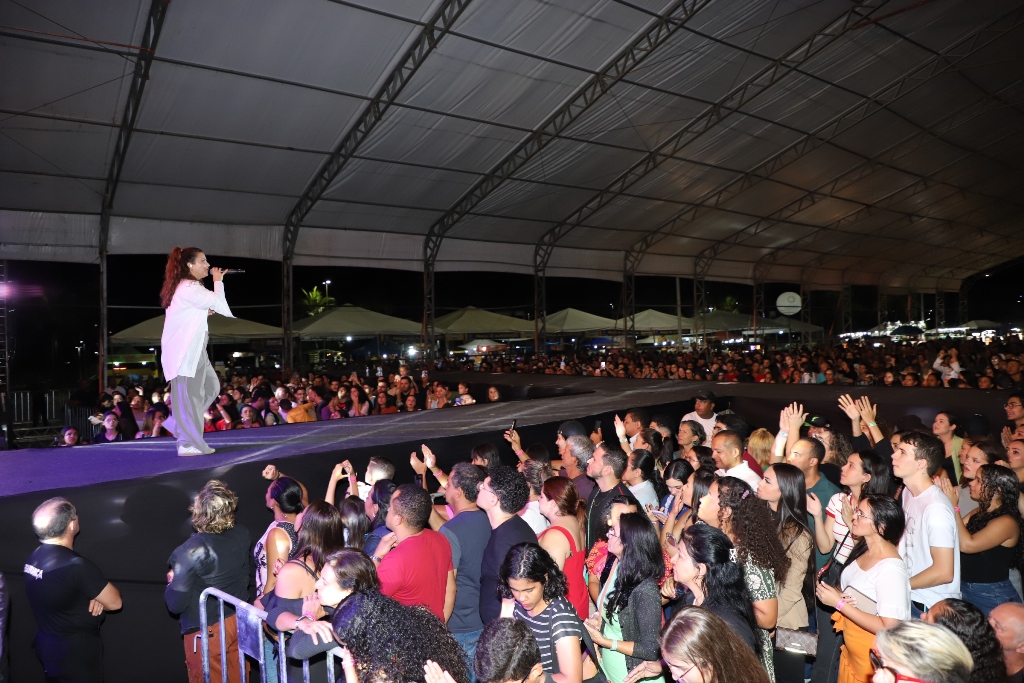 SHOWS GOSPEL PROMOVIDOS PELO GOVERNO DO TOCANTINS ABREM O CARNAVAL DE PALMAS E LEVAM MULTIDÃO À PRAÇA DOS GIRASSÓIS