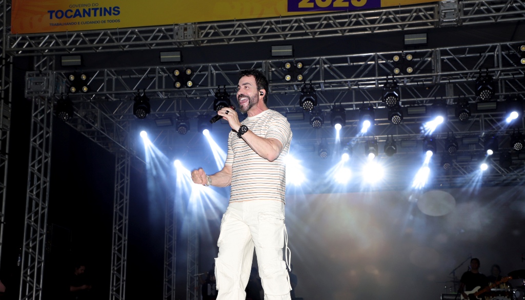 FESTA CATÓLICA REÚNE MILHARES DE FIÉIS NA SEGUNDA NOITE DE CARNAVAL EM PALMAS
