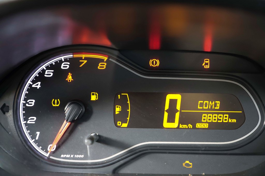 ANDAR NA RESERVA: DETRAN/TO EXPLICA OS RISCOS E PENALIDADES DE TRANSITAR COM A GASOLINA DO VEÍCULO NO LIMITE