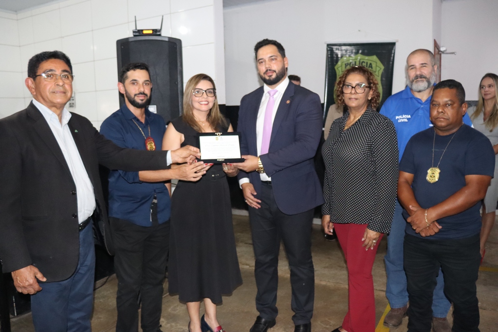 POLÍCIA CIVIL DO TOCANTINS HOMENAGEIA JUDICIÁRIO E MINISTÉRIO PÚBLICO POR APOIO NA MODERNIZAÇÃO DAS DELEGACIAS DE PARAÍSO DO TOCANTINS