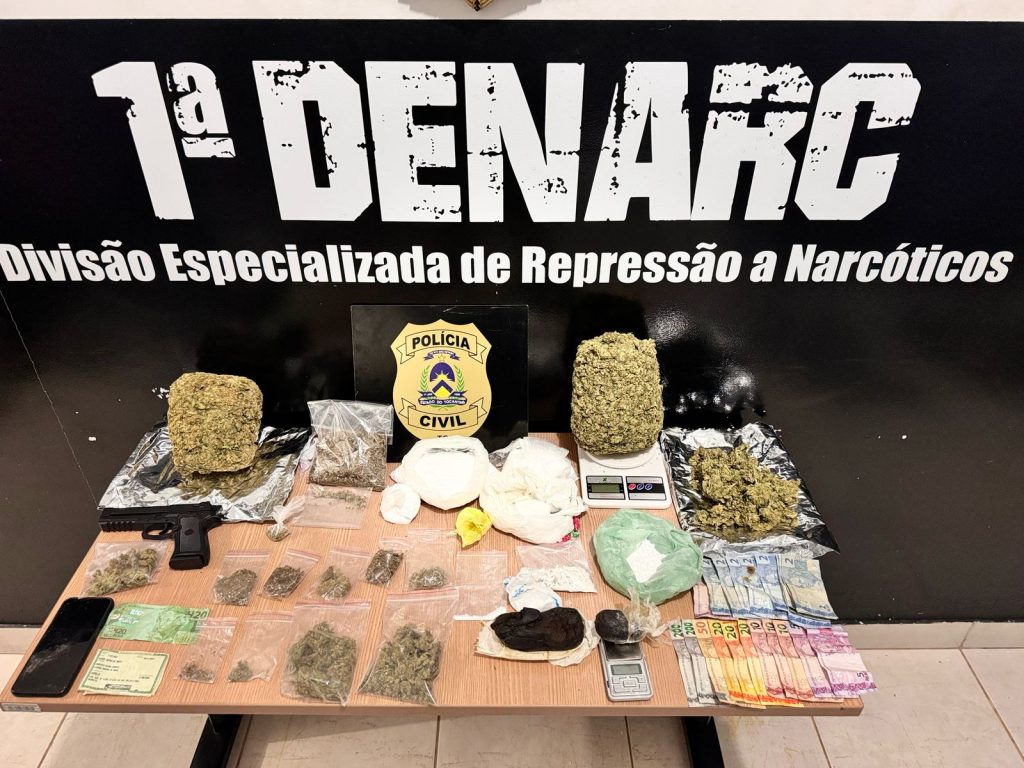 OPERAÇÃO RENORCRIM: POLÍCIA CIVIL APREENDE DROGAS E SIMULACRO DE ARMA DE FOGO EM RESIDÊNCIA NA CAPITAL