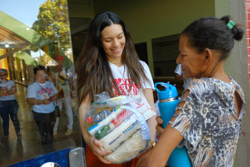 MULHERES DA REGIÃO NORTE DA CAPITAL SÃO ATENDIDAS COM DIVERSOS SERVIÇOS DA PREFEITURA DE PALMAS E INSTITUTO LOVE TOGETHER BRASIL