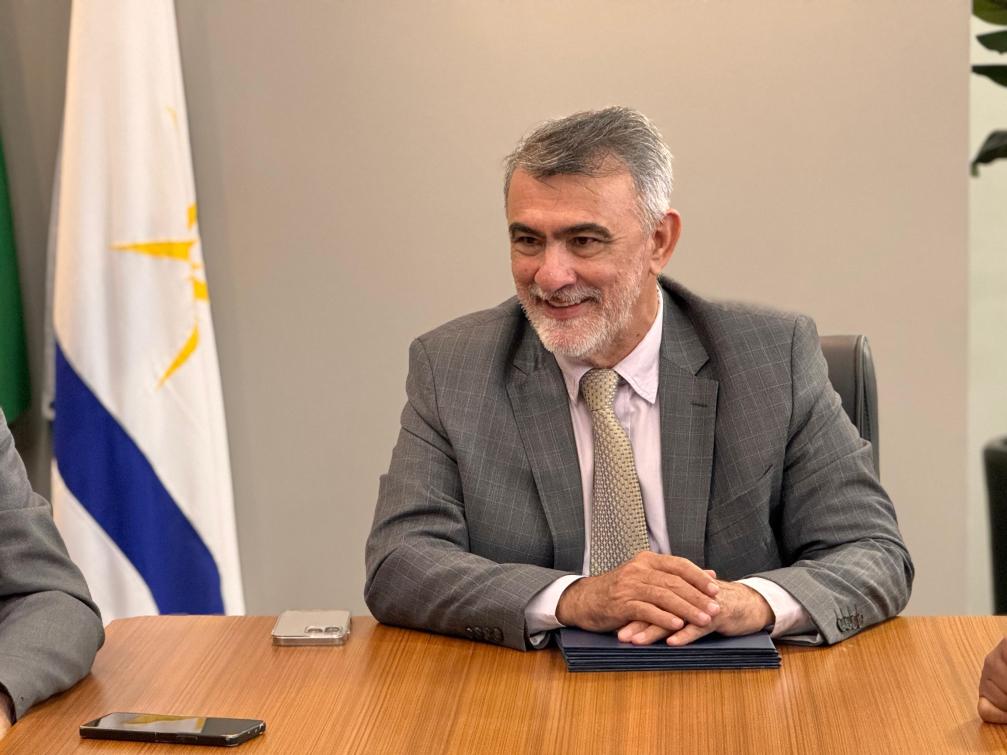 EMENDA PAGA: AMÉLIO CAYRES GARANTE R$ 200 MIL PARA MICRORREVESTIMENTO ASFÁLTICO DO DISTRITO DE MACAÚBA, EM ARAGUATINS