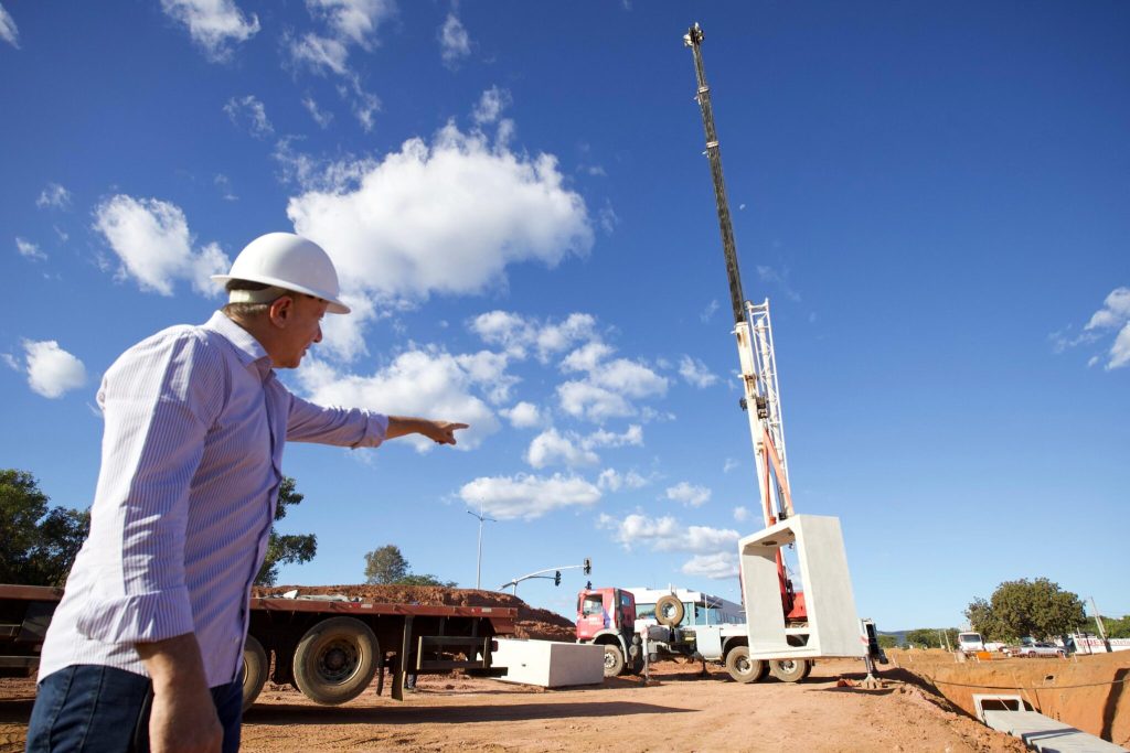 PREFEITO EDUARDO SIQUEIRA CAMPOS ACOMPANHA AVANÇO DE OBRAS NAS REGIÕES SUL E NORTE DE PALMAS