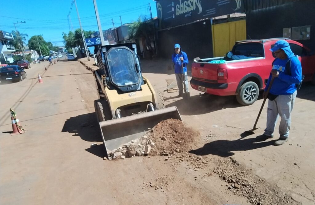 PREFEITURA DE PALMAS INICIA RECAPEAMENTO EM IMPORTANTE AVENIDA COMERCIAL DE TAQUARALTO