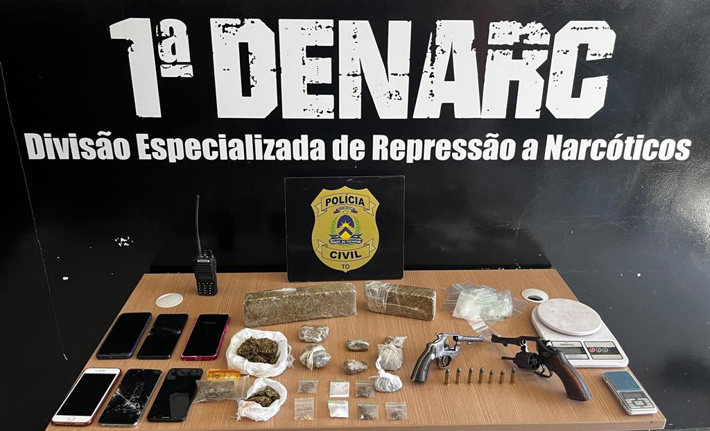 EM PALMAS, POLÍCIA CIVIL DESARTICULA PONTO DE VENDA DE DROGAS, APREENDE ARMAS DE FOGO E PRENDE TRÊS SUSPEITOS DE TRÁFICO DE DROGAS